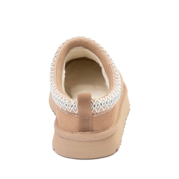 Ugg Tazz Slipper Sand 1143776K  GS size+1/1.5=womens size - Picture 7 of 10